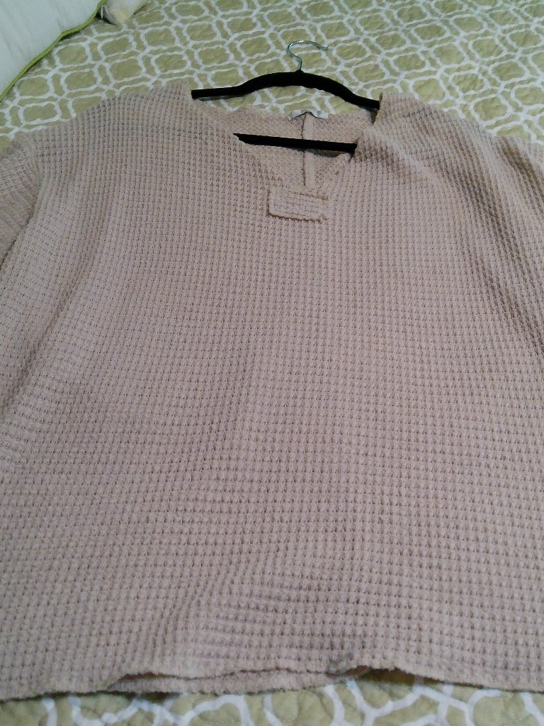 Odifl Waffle Knit Top Features A V-Neckline Great Condition Size Med